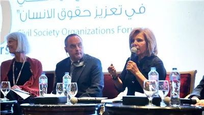 مشيرة خطاب: المجتمع المدني شريك أساسي في دعم حقوق الإنسان (صور)