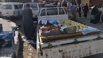 رئيس مدينة بلبيس يتابع حملات رفع الإشغالات