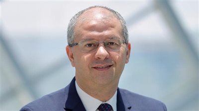 المصرية للاتصالات تعين وائل حنفي نائبًا للرئيس التنفيذي للشئون المالية