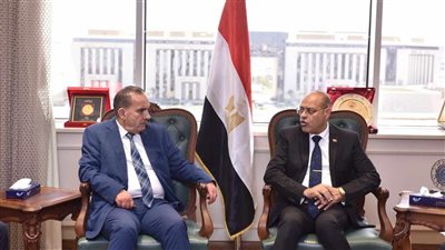 وزير العمل يستقبل وفدًا من مؤسسة التدريب المهني الأردنية