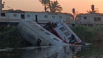 وزير النقل ينهي اجتماعه الأول بالسكك الحديدية ويلتقي السائقين 