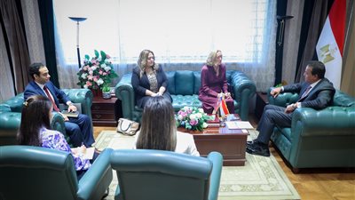 وزير الصحة يستقبل سفيرة دولة سلوفاكيا لبحث سبل التعاون