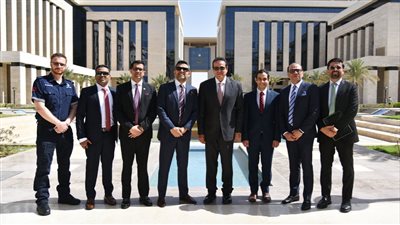 وزير الصحة يبحث مع وفد من الإمارات فرص الاستثمار في الرعاية الصحية