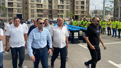 رئيس جهاز دمياط الجديدة يشهد إصطفاف معدات أعمال الصيانة والنظافة 