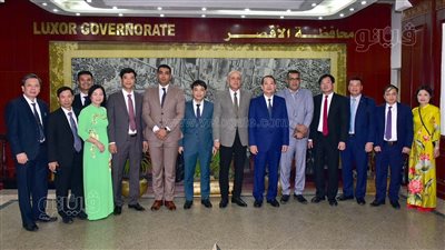 محافظ الأقصر يستقبل وفدا من دولة فيتنام لتفعيل اتفاقية الصداقة (صور)