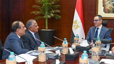 وزير الاستثمار يؤكد دعم الدولة للاستثمارات المحلية والأجنبية 