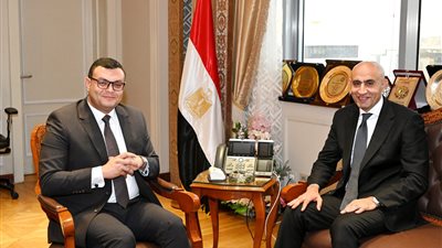 وزيرا الإسكان والتعليم يتابعان موقف إدارة وتشغيل المنظومة التعليمية بالمدن الجديدة