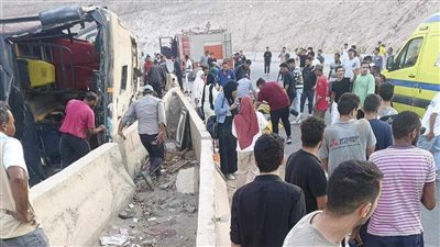 الصحة: مصرع 7 وإصابة 25 أخرين في حادث طريق الجلالة بالعين السخنة 