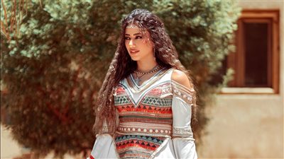 باللهجة البدوية، هايدي موسى تطرح كليب 