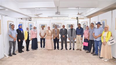 هنا في حياة، معرض فني في جامعة أسيوط