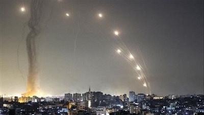 صفارات الإنذار تدوي في تل أبيب وعدة مناطق بوسط إسرائيل