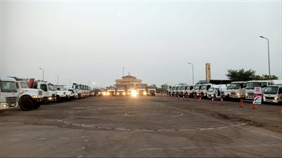 رئيس مياه القناة يشهد اصطفاف سيارات ومعدات الشركة بالإسماعيلية(صور)