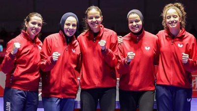 أشرف صبحي يهنئ سيدات تنس الطاولة بعد التأهل لنصف نهائي بطولة أفريقيا