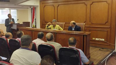 غرفة تجارة دمياط تناقش مشكلات البقال التمويني بالمحافظة