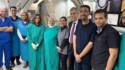 فريق القلب بجامعة أسيوط يعيد الحياة إلى مريض بعد عملية عزل بالأوردة الرئوية الأربعة (صور)