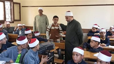 رئيس منطقة الشرقية الأزهرية يتابع انتظام الدراسة بمعاهد أولاد صقر 