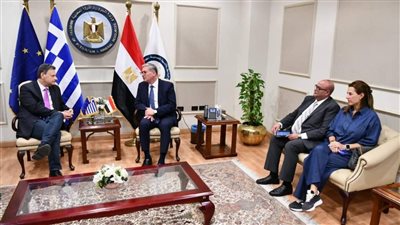 بدوي يبحث مع وزير الطاقة اليوناني التعاون في نقل وتخزين الهيدروجين الأخضر 