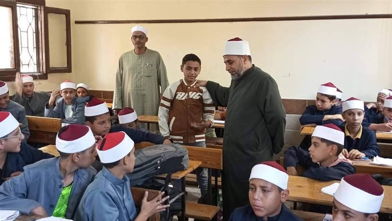  الجنيدي يتابع الدراسة