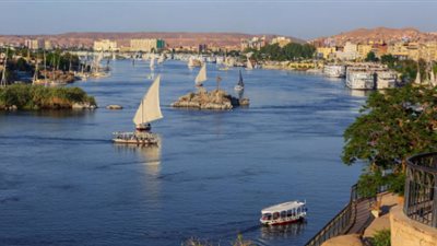 سر خلود المصريين، هكذا يحافظ القانون على النيل من التلوث 