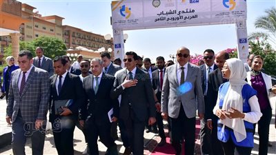 وزير الرياضة ومحافظ الاقصر يفتتحان منتدى الشباب العربي الأوروبي الثامن (صور)