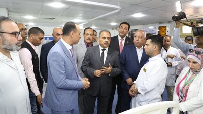 محافظ الشرقية يفتتح وحدة إذابة الجلطات الدماغية بمستشفى فاقوس 