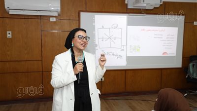 محافظ كفر الشيخ يتابع فعاليات اليوم الثالث من برنامج 