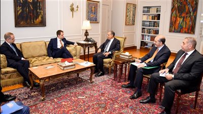 وزير الخارجية يطالب بريطانيا بالاعتراف بالدولة الفلسطينية