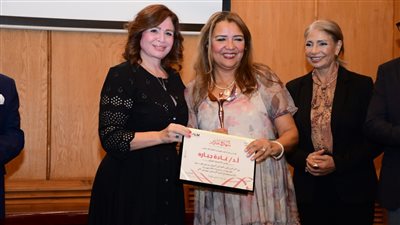 بحضور نيفين الكيلاني وإلهام شاهين وسوسن بدر، احتفالية بمهرجان الأفلام القصيرة جدا (صور)