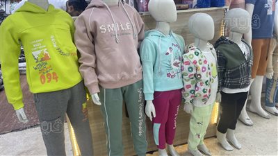 ارتفاع أسعار الملابس الشتوية للأطفال.. 50 جنيها زيادة في القطعة الواحدة.. والترنجات تبدأ من 150 جنيها (فيديو وصور) 