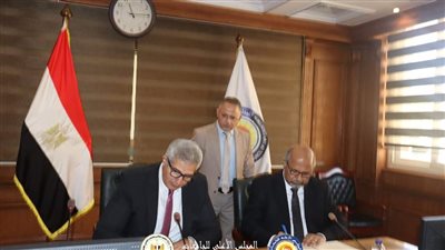 توقيع عقد لتوريد وتركيب وتشغيل واختبار العدادات الذكية بالجامعات الحكومية