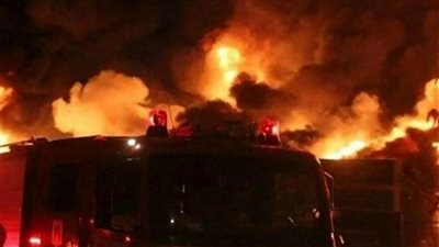 السيطرة على حريق اندلع بمحلات سوق مدينة توشكى الجديدة فى أسوان