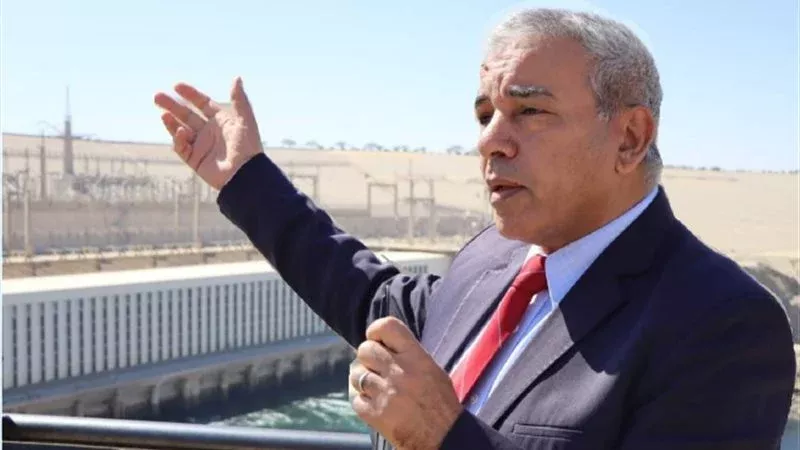 شراقي، فيتو