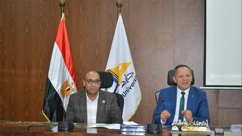 رئيس جامعة دمياط