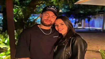  مواقيت الصلاة تثير إعجاب زوجة نيمار، وهذا ما قالته عن الصلوات الخمس