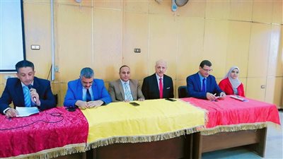 آثار سوهاج تنظم ندوة عن دور الطلاب في جهود محو الأمية 