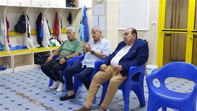 رئيس نادي المقاولون العرب يجتمع بفريق الكرة النسائية (صور)