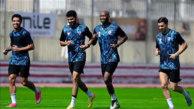 تدريب على ركلات الترجيح في ختام مران الزمالك الأول بـ الإمارات