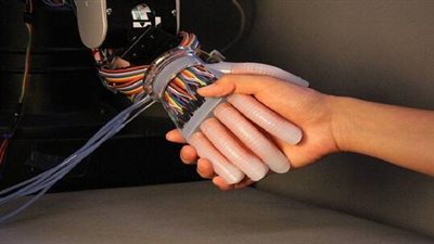  جامعة روسية تطور أجهزة استشعار مرنة تساعد الروبوتات على اللمس