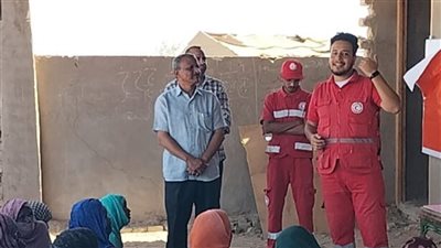 وزيرة التضامن تتلقى تقريرًا عن فعاليات مبادرة الهلال الأحمر المصري 