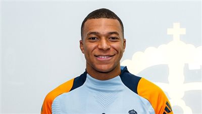 مبابي يفوز بجائزة جديدة مع ريال مدريد 