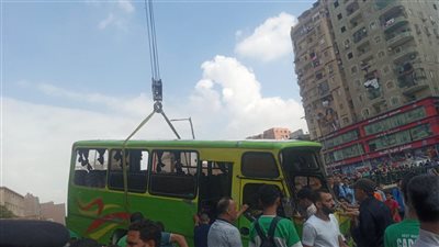 تعطل الفرامل، انتشال أتوبيس سقط في ترعة الشرقاوية بالقليوبية (صور)