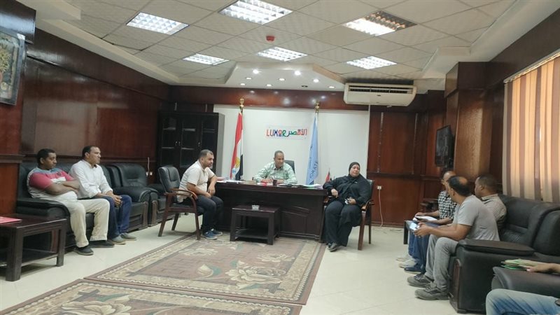 أثناء الاجتماع, فيتو