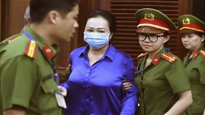 الحكم بسجن امرأة مدى الحياة في أكبر قضية احتيال بفيتنام 