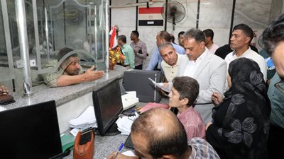 محافظ الشرقية يتابع انتظام العمل بالمركز التكنولوجي بالزقازيق