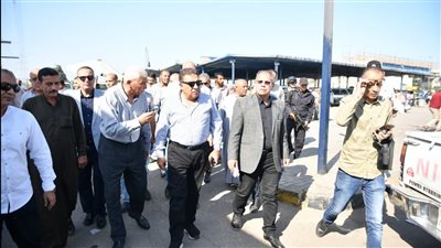 محافظ الدقهلية يشكل لجنة للمتابعة وتلقي الشكاوي على مدار الـ 24 ساعة