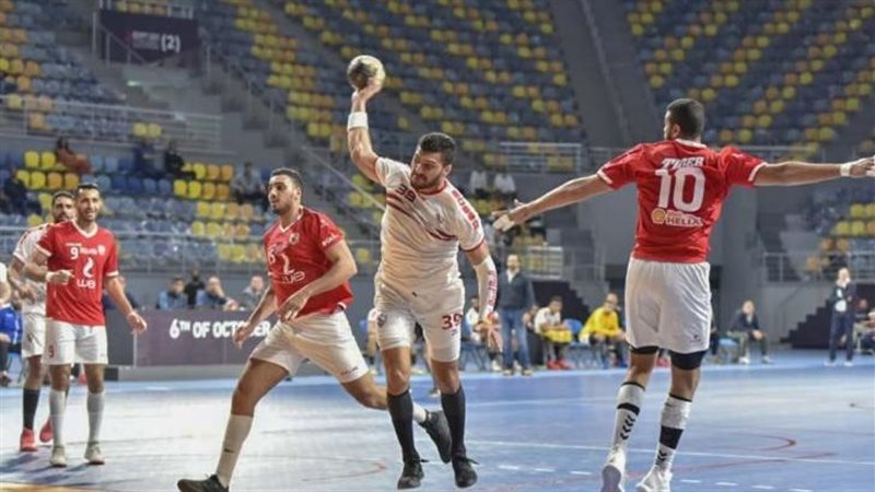 يد الأهلي والزمالك،