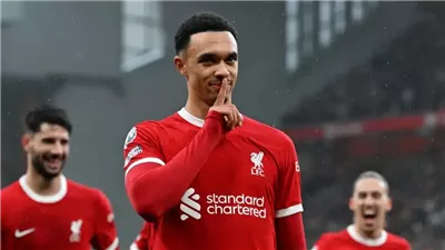 ريال مدريد يطلب ضم أرنولد في يناير ورد صادم من ليفربول