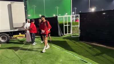 وسام أبو علي ينتظم في مران الأهلي الأول بالإمارات استعدادا للسوبر المصري