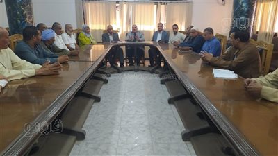 محافظ المنيا يوجه بتكثيف الندوات الإرشادية لتوعية الفلاحين بزراعة القمح