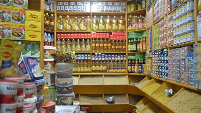 أبرزها السكر والفول والدقيق، ارتفاع أسعار السلع الغذائية بعد زيادة سعر الوقود